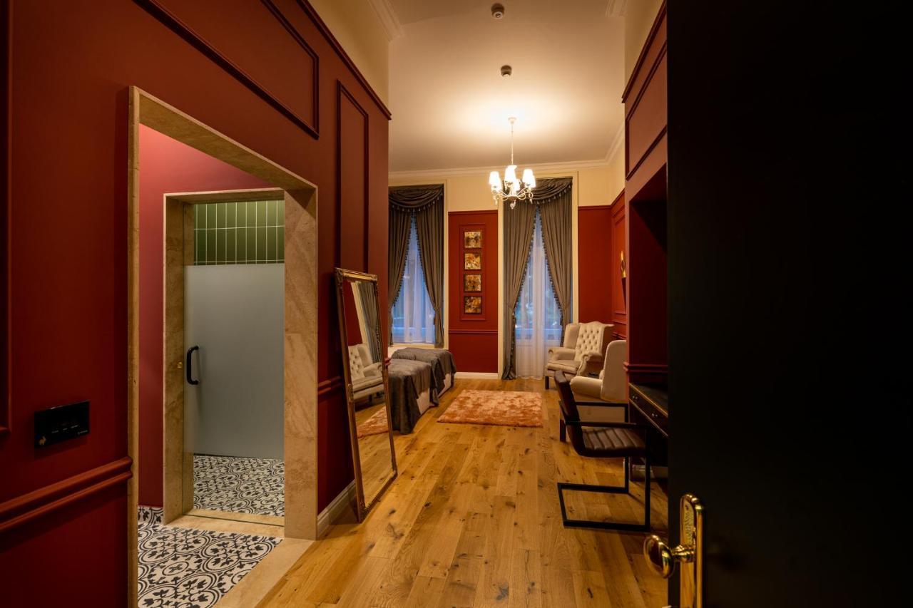 Boutique Hotel Cocosul De Aur Târgu-Mureş Dış mekan fotoğraf
