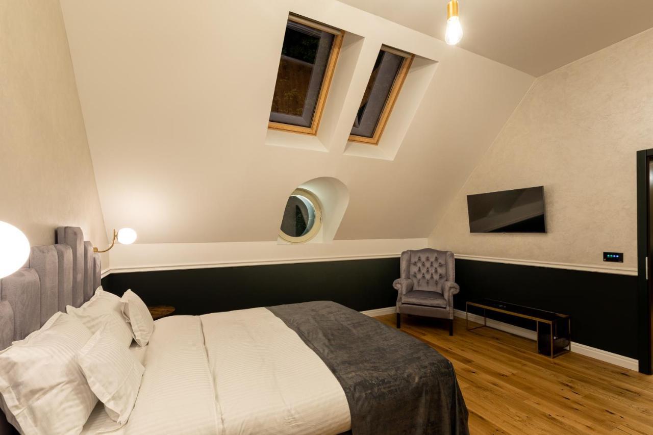 Boutique Hotel Cocosul De Aur Târgu-Mureş Dış mekan fotoğraf