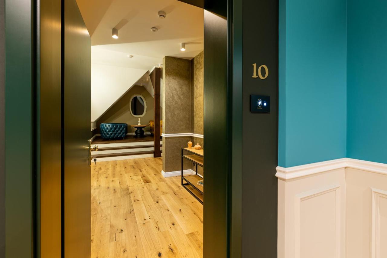 Boutique Hotel Cocosul De Aur Târgu-Mureş Dış mekan fotoğraf