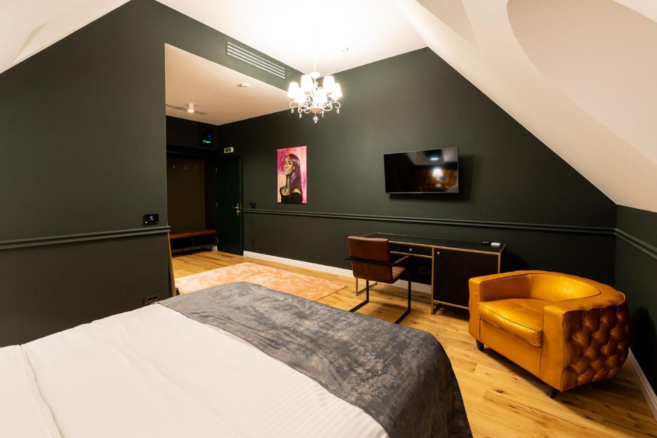 Boutique Hotel Cocosul De Aur Târgu-Mureş Dış mekan fotoğraf