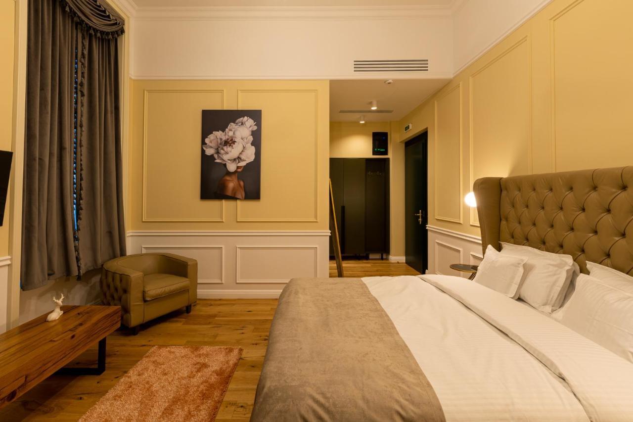Boutique Hotel Cocosul De Aur Târgu-Mureş Dış mekan fotoğraf